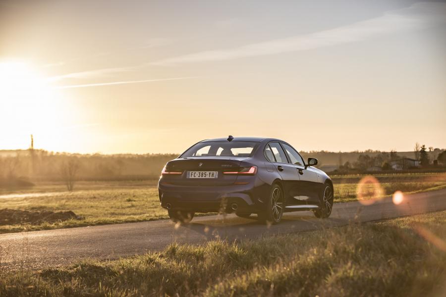  BMW 320d M Sport xDrive (G20) 2019 года  (WW) (фото 17 из 40)